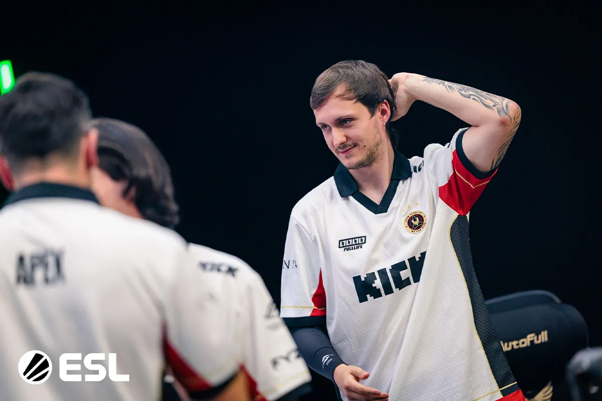CS2 skins e ruolo di mezii in Vitality